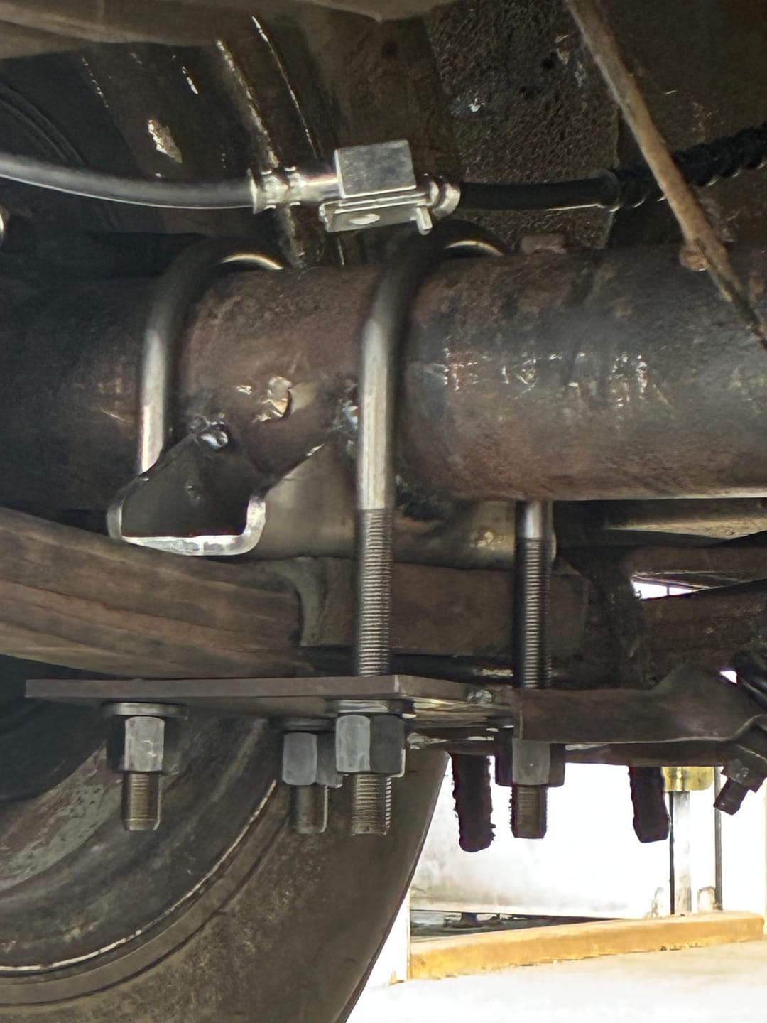 Customer photo review of 9/16 Inch Diameter U-Bolts - Round