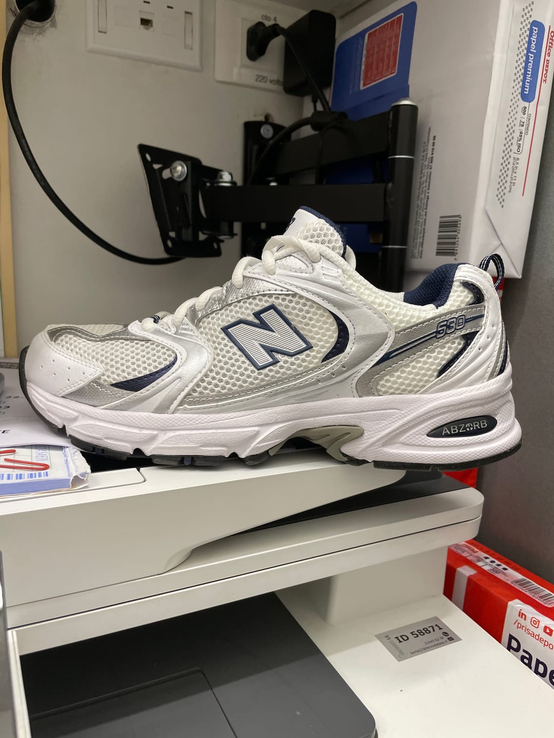 Customer photo review of Zapatilla New Balance 530 Unisex Gris