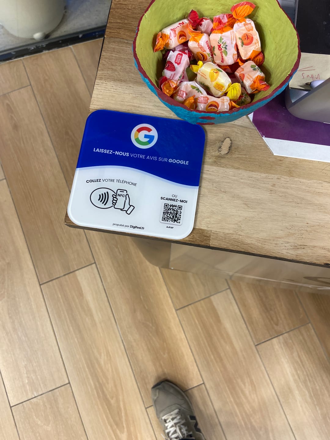 Customer photo review of Plaque Avis Google
