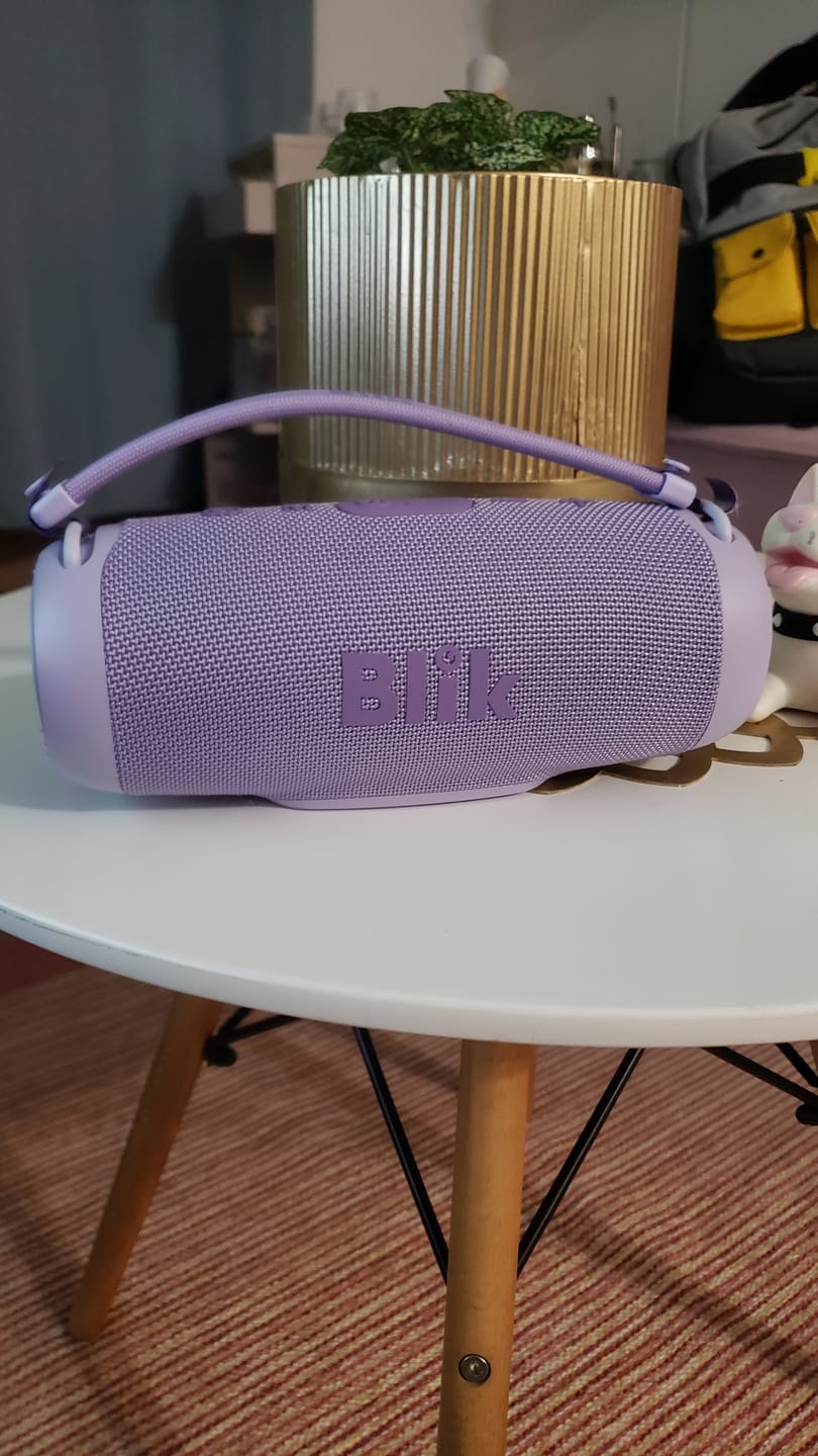 Customer photo review of Parlante Bluetooth Portátil Blik Powerbass30 30W 15 Hrs Lila