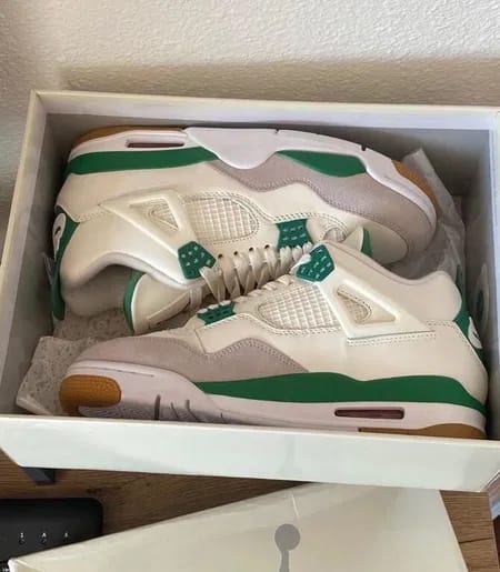 Customer photo review of Air Jordan 4 SB “Pine Green”