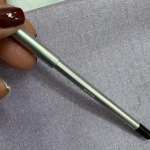 Customer photo review of Eyeliner Matita Waterproof 24 Ore Formula Cremosa Resistente