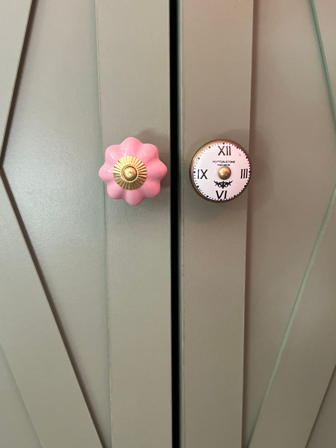 Customer photo review of Ceramic Cupboard Knob 'Paris' Clockface