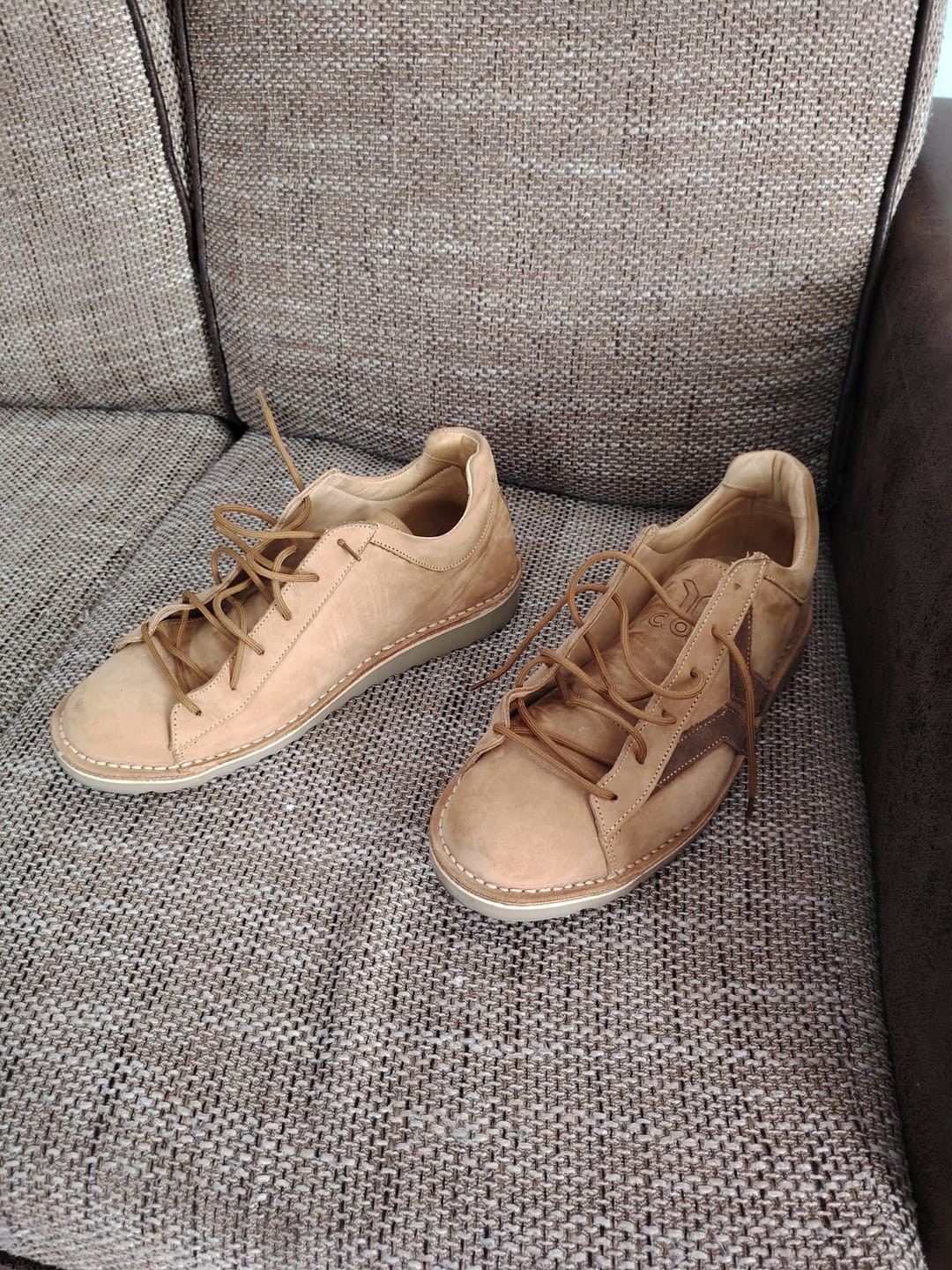 Customer photo review of Confident Sneaker Tan & Rust