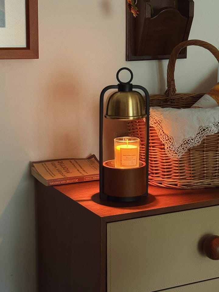 Customer photo review of Candle Warmer Table Lamp, Wood and Brass, Gold Dome, 33 cm
