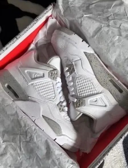 Customer photo review of Air Jordan 4 Retro “White Oreo”