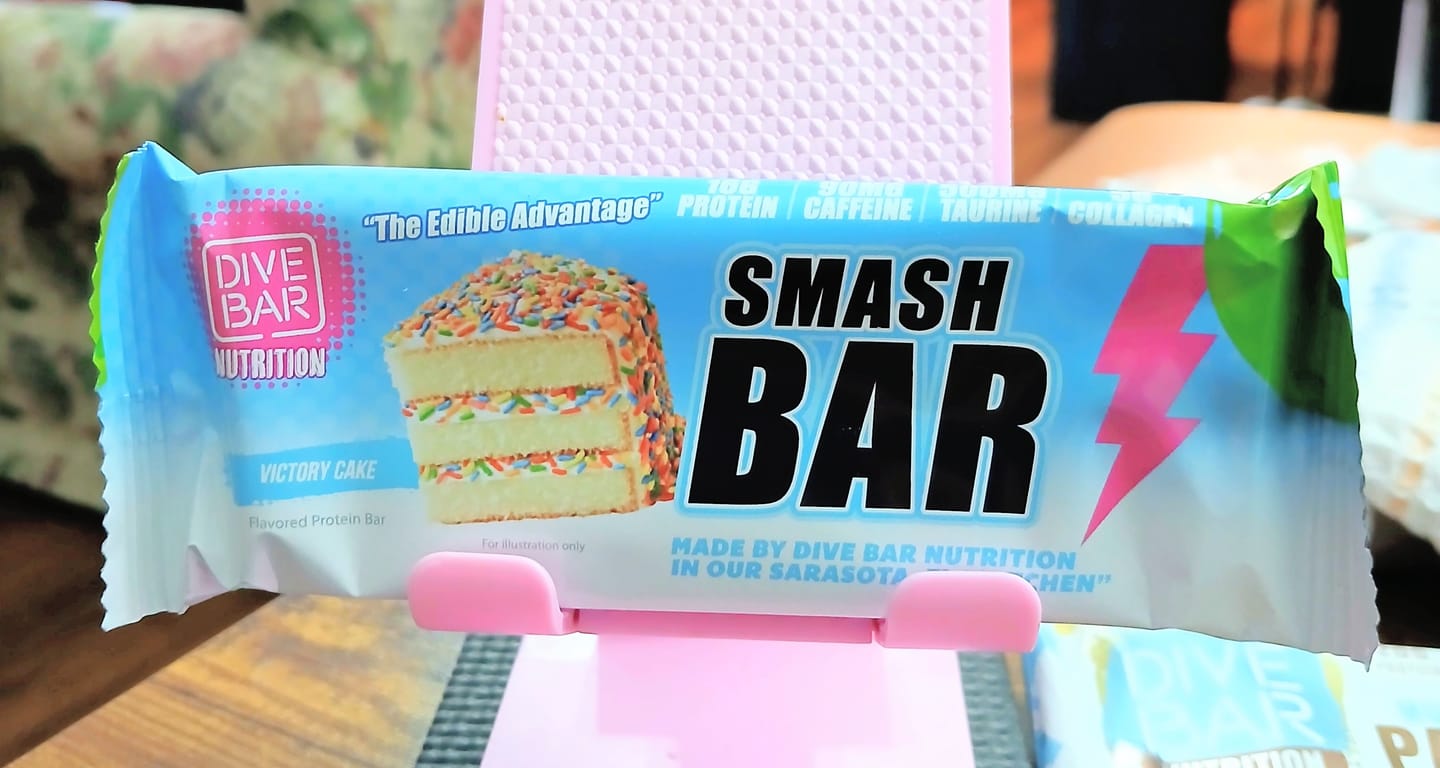 Customer photo review of VALUE PACK SMASH Bar Victory Cake - 5 Bar