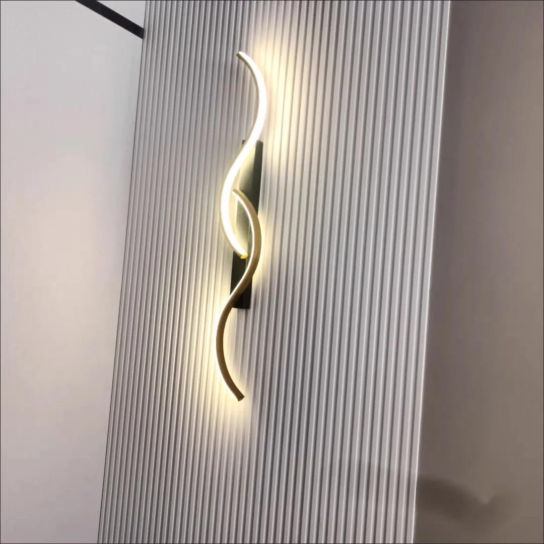 Customer photo review of Wall Light, S Shaped Linear Wall Sconce, Aluminium, 60–120 cm