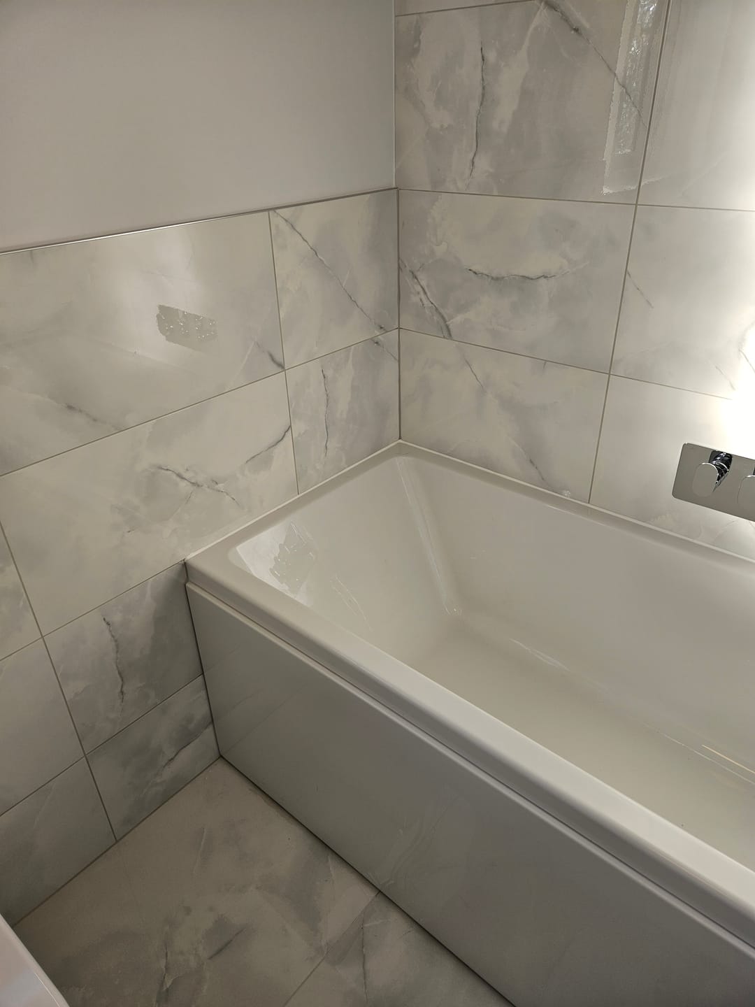 Customer photo review of Silea Onyx Grey Ceramic Gloss Rectified Wall Tile 30x60cm