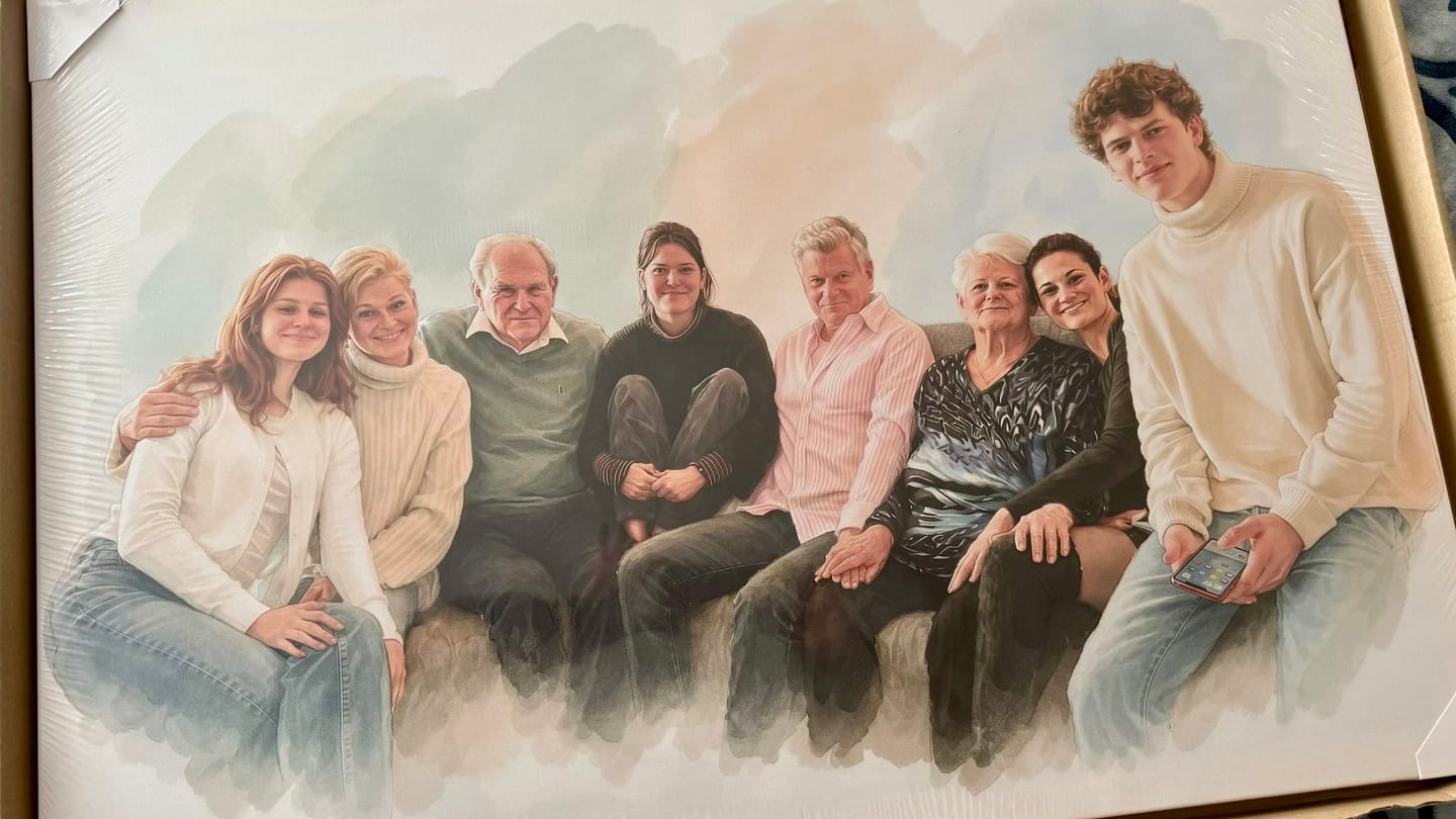 Customer photo review of Euer Foto als Kunstwerk – mit Live-Vorschau, als Poster oder Leinwand