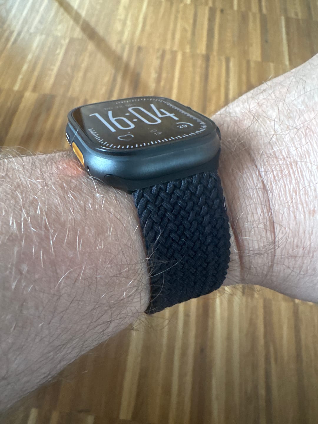 Customer photo review of arktisband Geflochtenes Apple Watch Ultra Armband „Casual“ mit Magnetverschluss