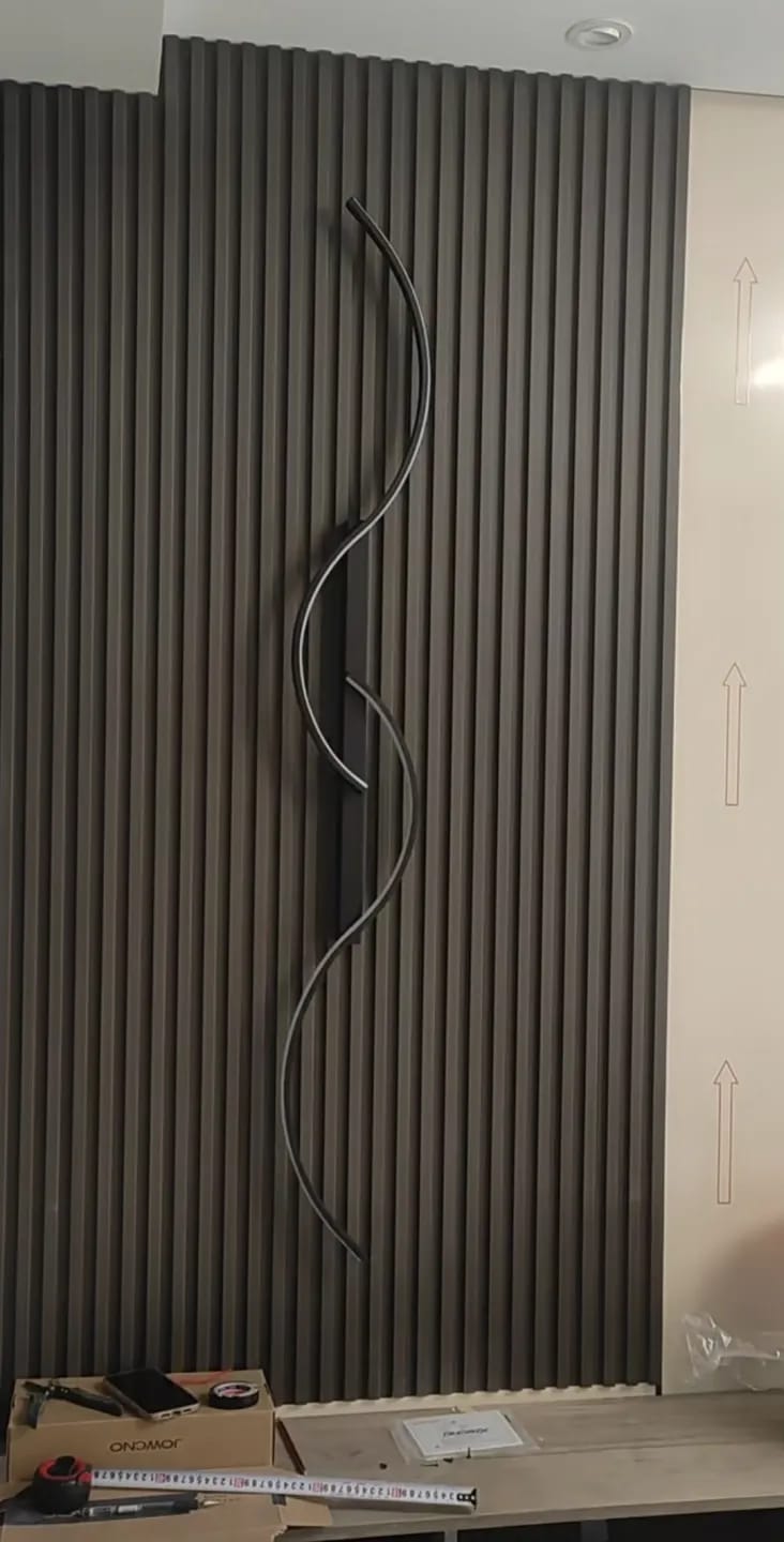 Customer photo review of Wall Light, S Shaped Linear Wall Sconce, Aluminium, 60–120 cm