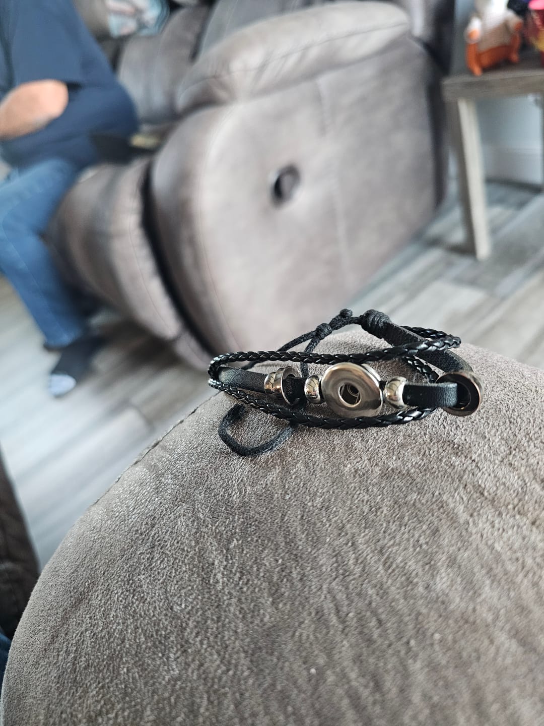 Customer photo review of 12 Zodiac Constellation Adjustable Braided Bracelet