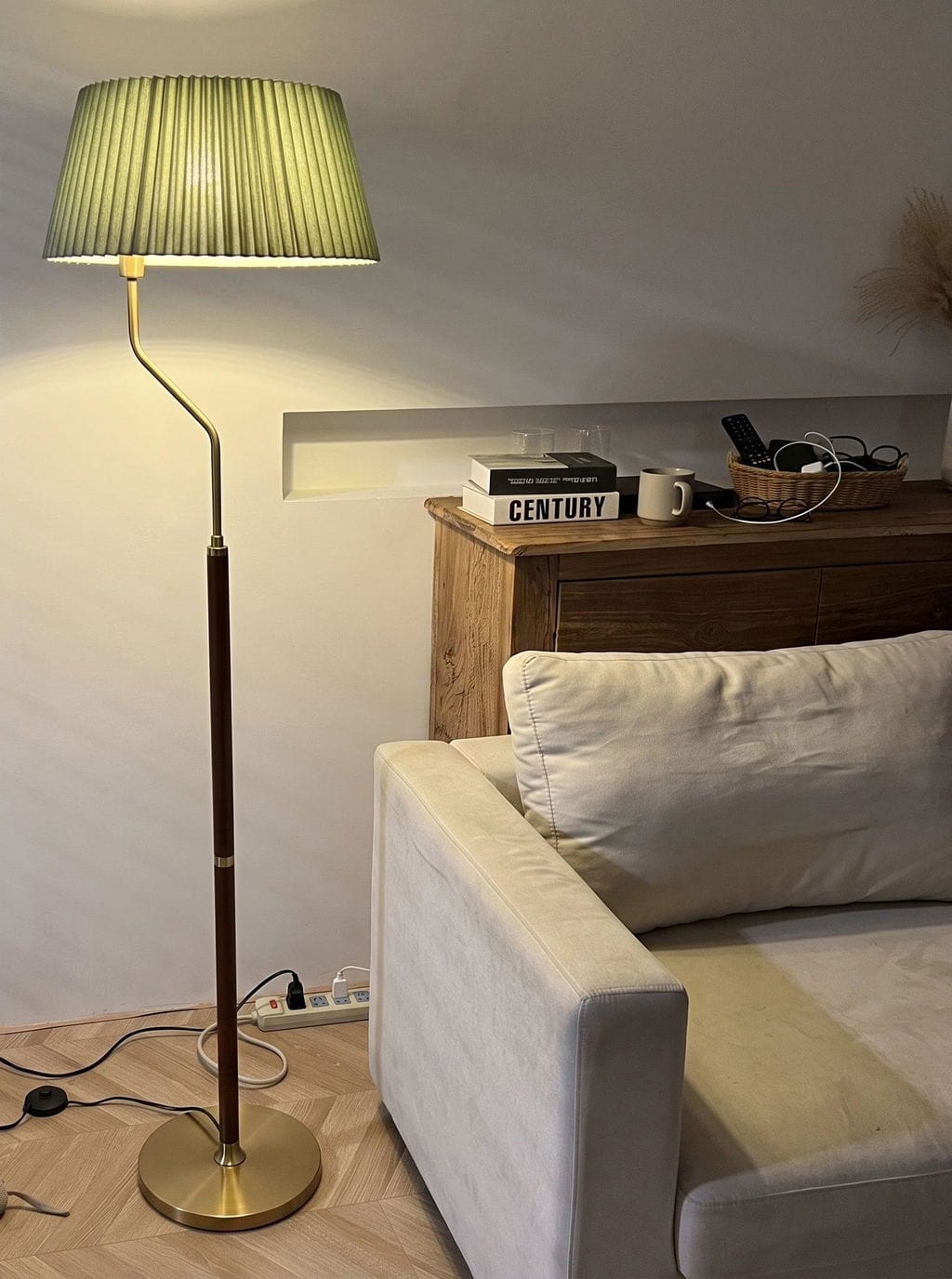 Customer photo review of Curved Arm Walnut Floor Lamp, Brass Base, Fabric Shade, 155 cm