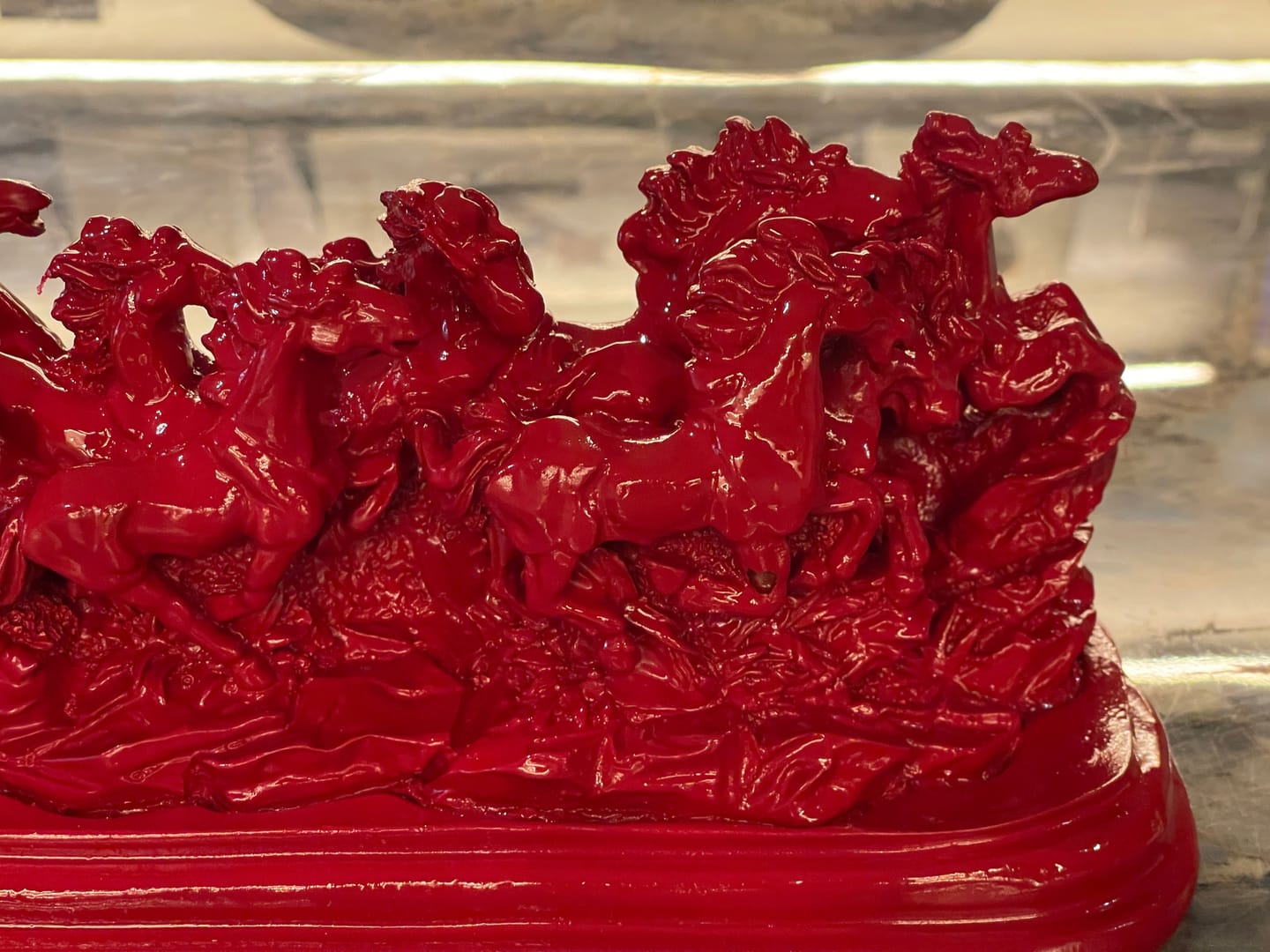 Customer photo review of Majestic Twelve Red Running Horses Resin Sculpture Vastu Remedy for Power, Rapid Progress and Business Growth for Office, Leadership Spaces and Living Room Decor | 39 x 14 cm | 1.6 kg