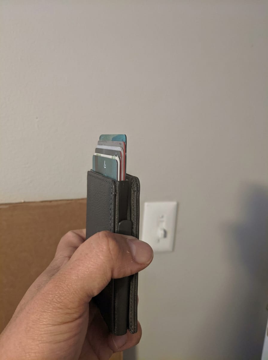 Customer photo review of EvoTech Minimalist Wallet Pro