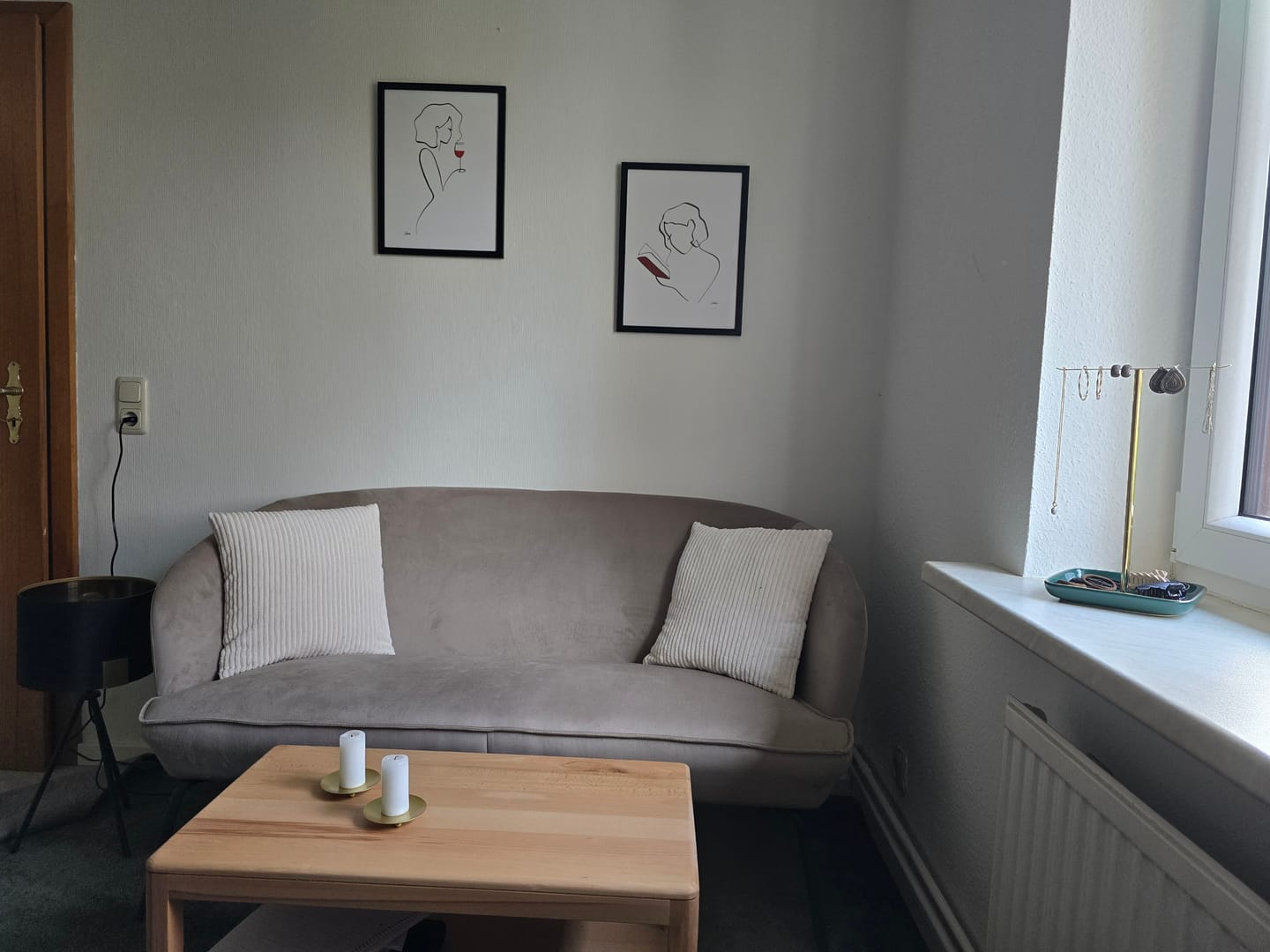 Customer photo review of Ein Buch, ein Wein so gehts mir fein...