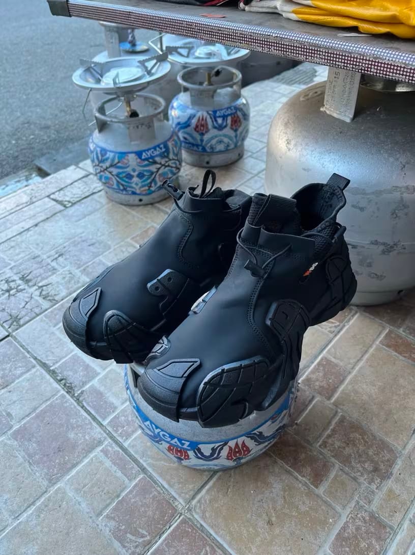 Customer photo review of ThermoBoots – Wasserdichte Allwetter-Ganzjahresstiefel | Rutschfest & Schmerzlindernd