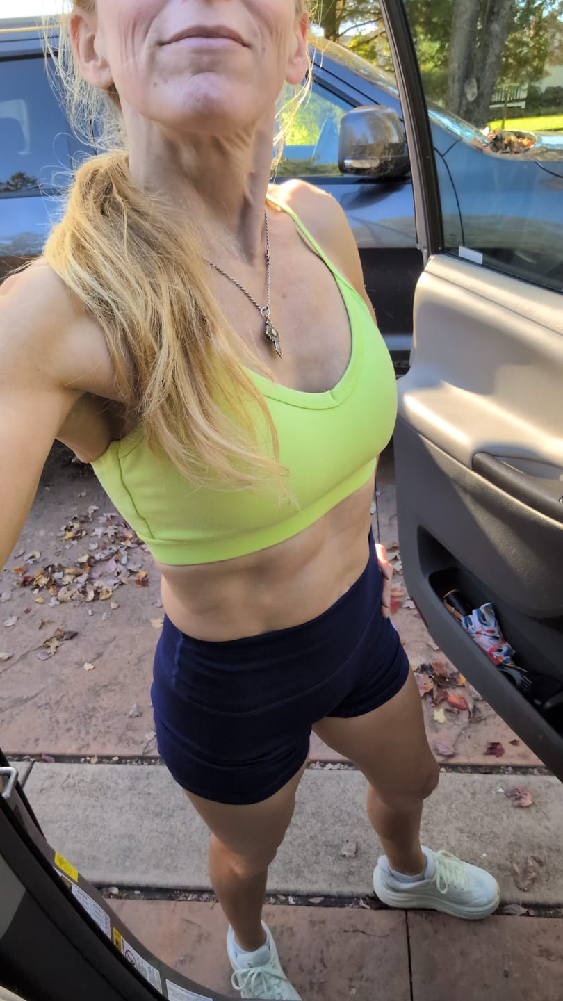 Customer photo review of Vivid 4.5" Performance Short