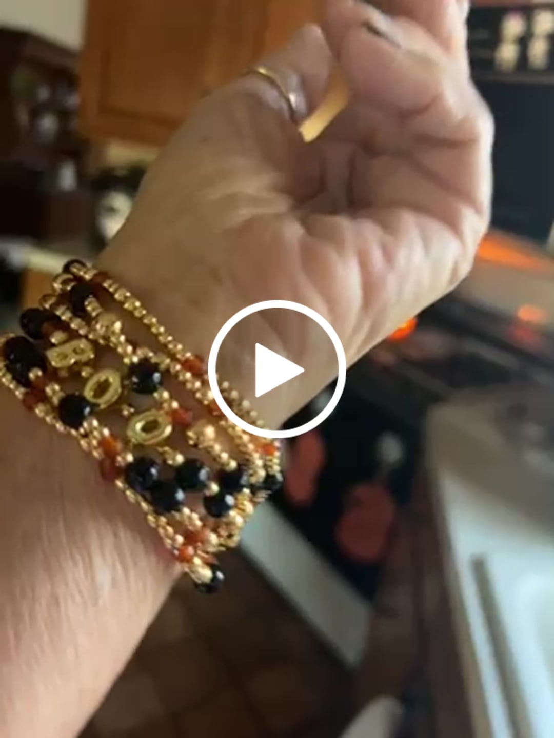 Customer video review of Halloween Spooky Glow Apple Watch Strap