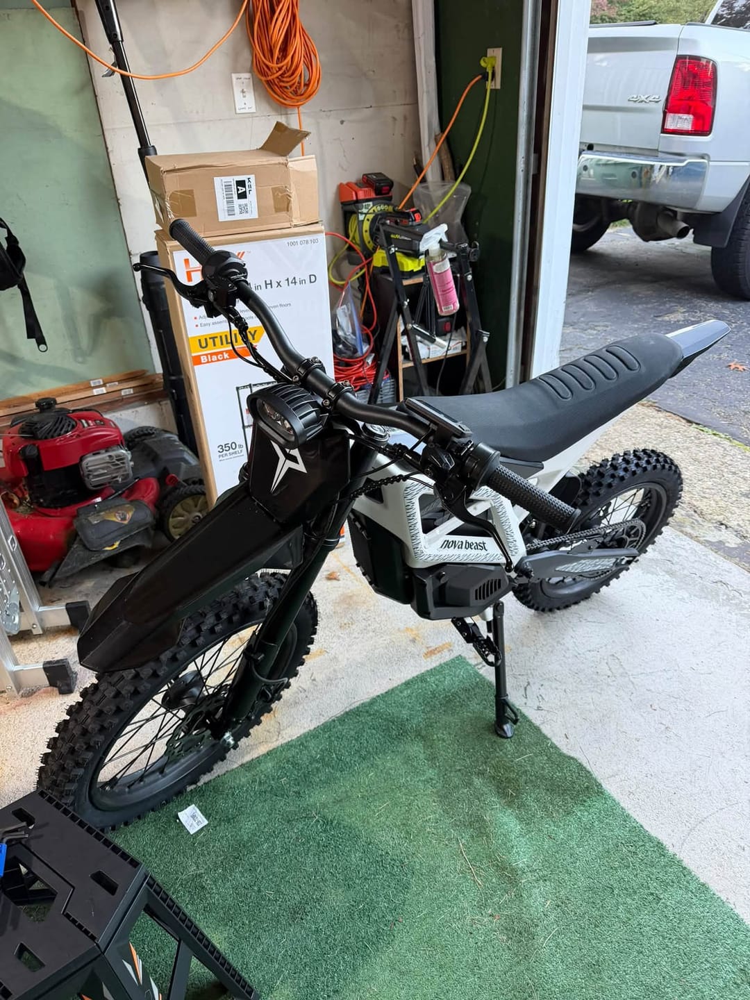 Customer photo review of Eskute® NOVA Beast 5500W Electric Dirt Bike