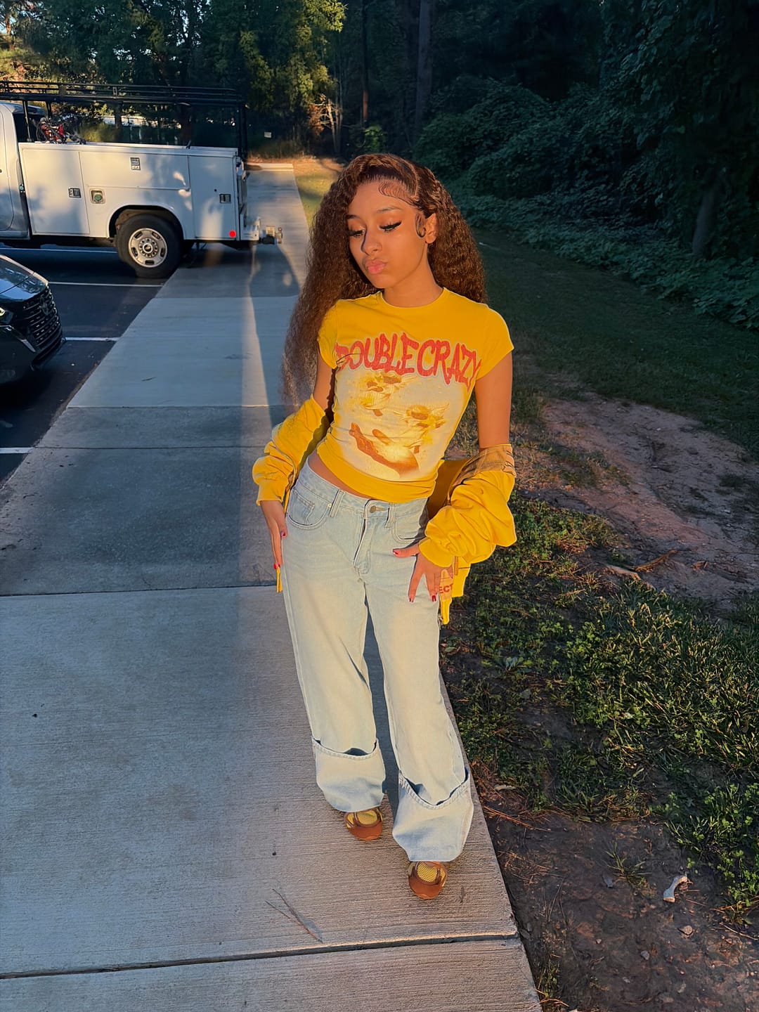 Customer photo review of Y2K Grunge Cracked Angel Baby Tee-433