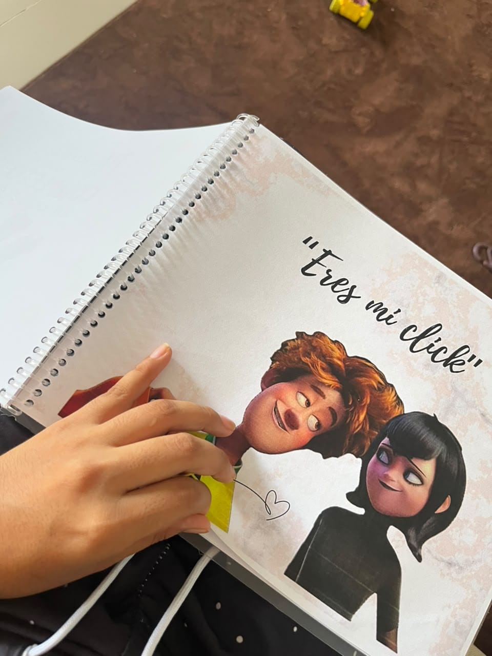 Customer photo review of Album imprimible “Te amo como en las películas”