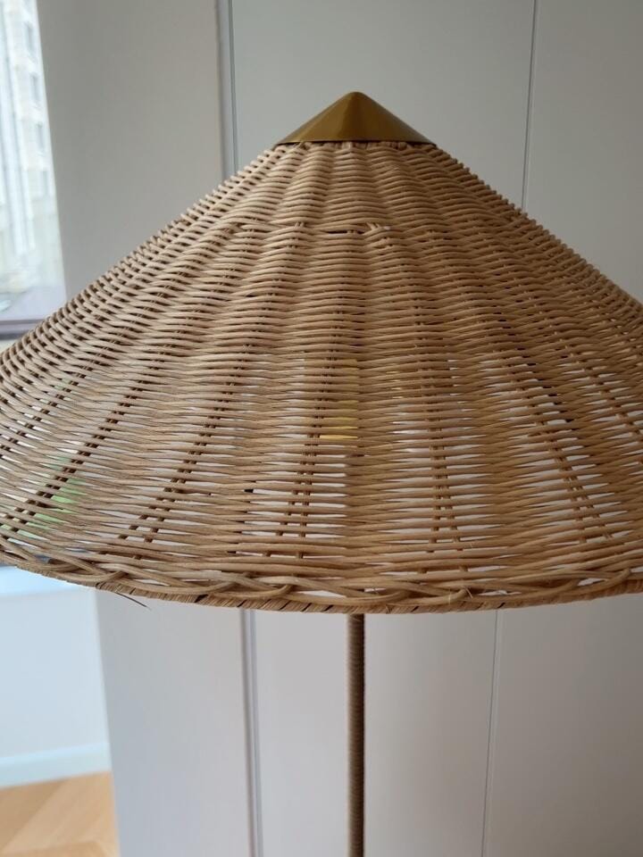 Customer photo review of Floor Lamp with Conical Shade, Bamboo, Rattan or Fabric, 154 cm
