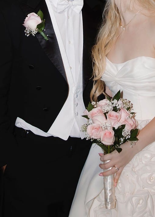 Customer photo review of Novia Rose