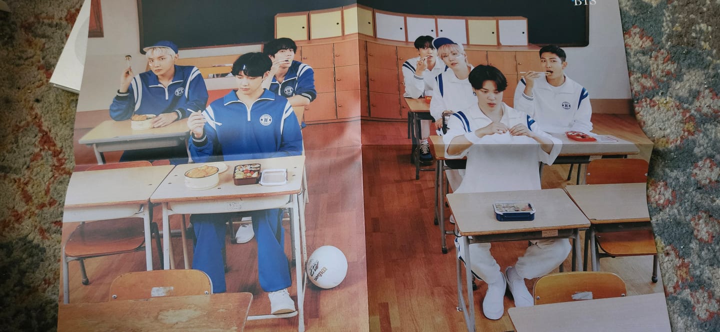 Customer photo review of BTS - SPECIAL 8 PHOTO-FOLIO US OURSELVES AND BTS WE SET VER.