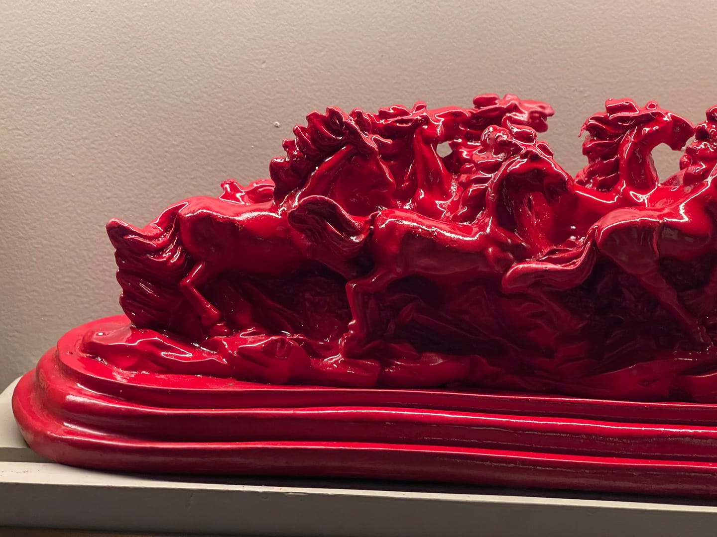 Customer photo review of Majestic Twelve Red Running Horses Resin Sculpture Vastu Remedy for Power, Rapid Progress and Business Growth for Office, Leadership Spaces and Living Room Decor | 39 x 14 cm | 1.6 kg