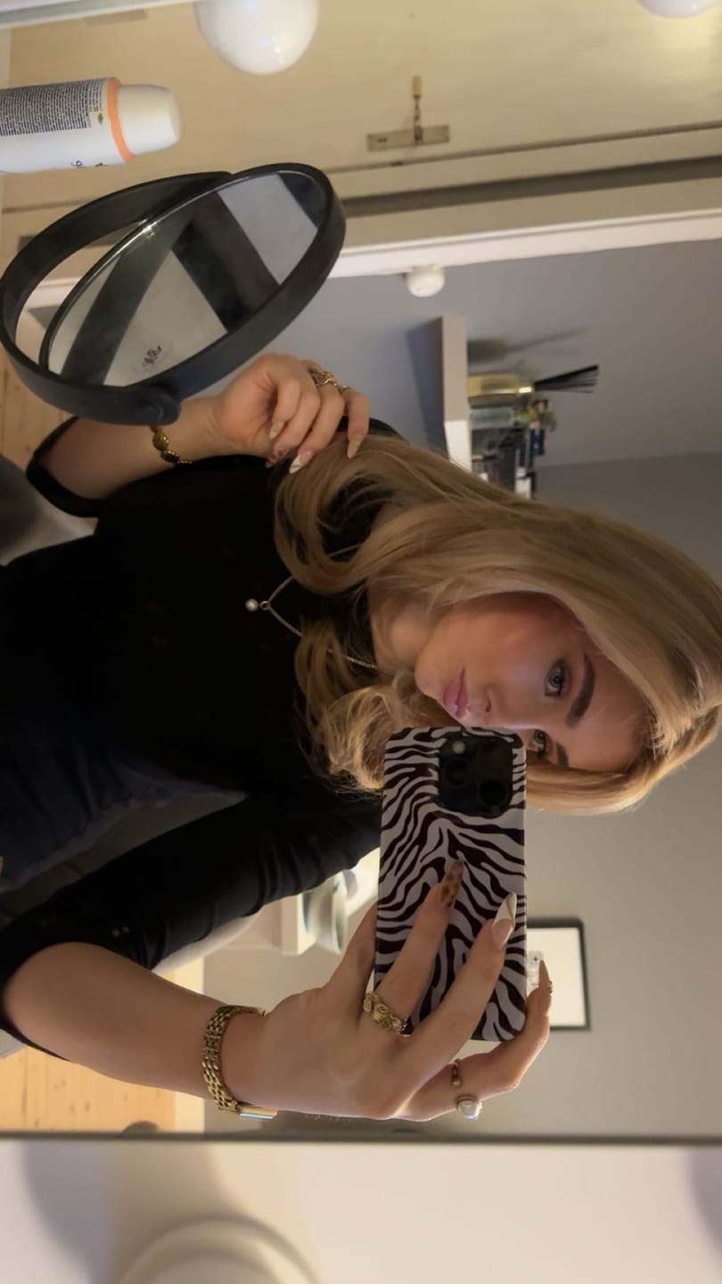 Customer photo review of Mocha - Slim case