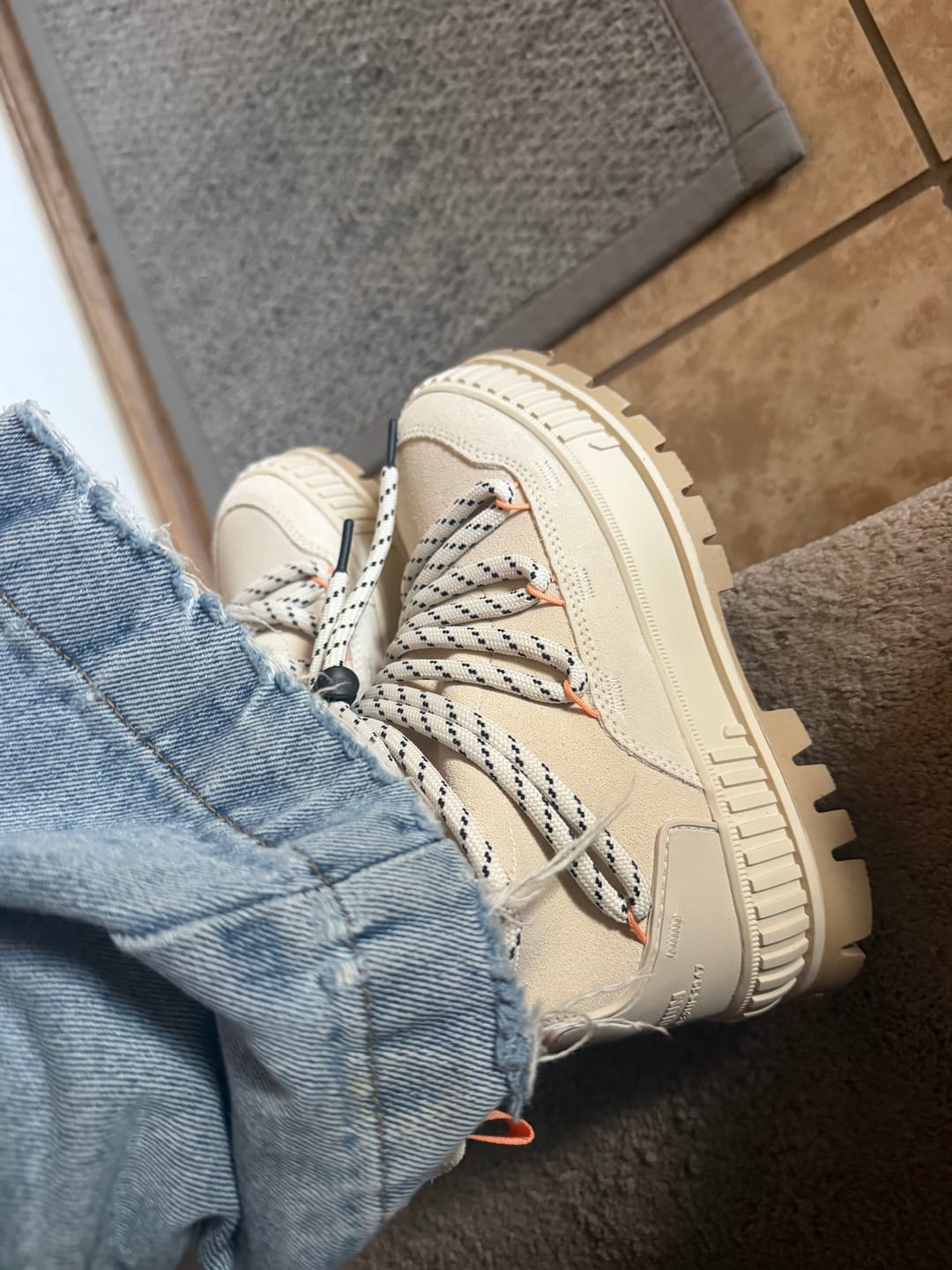 Customer photo review of 94349-175-M | PALLASHOCK HIVER | ALMOND MILK