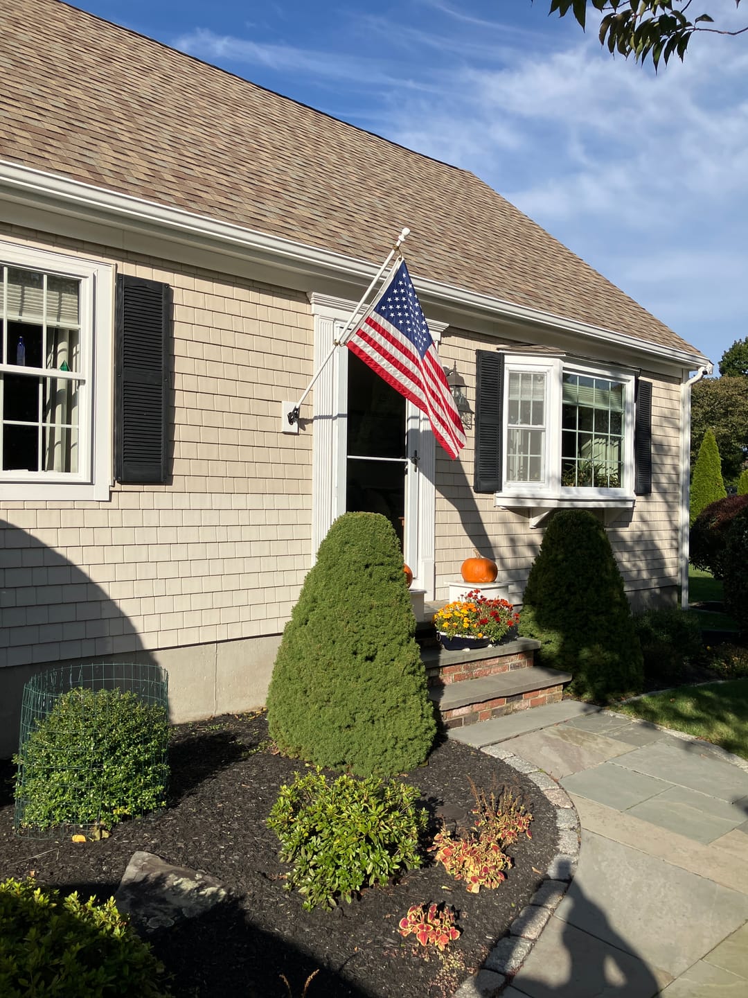 Customer photo review of Non-Tangle Flagpole Spinners