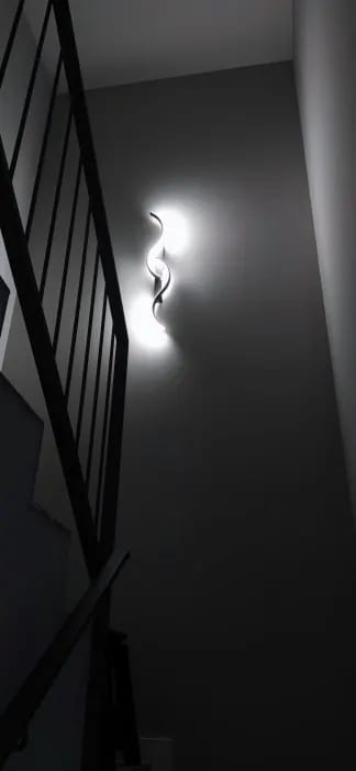Customer photo review of Wall Light, S Shaped Linear Wall Sconce, Aluminium, 60–120 cm