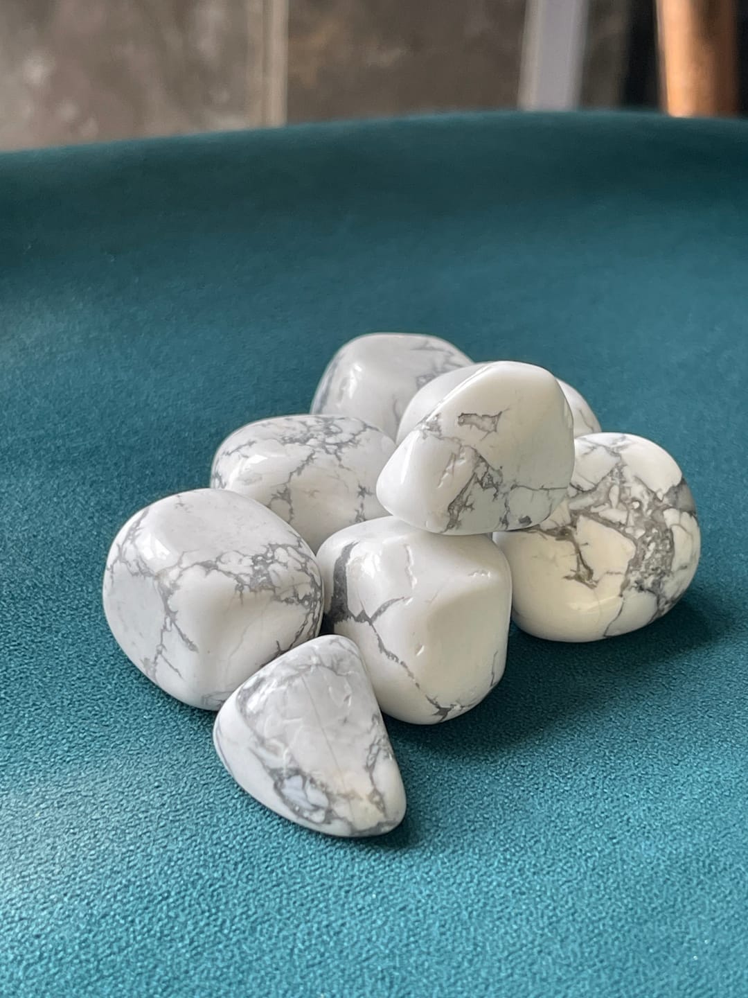 Customer photo review of Natural Howlite Tumbled Stones – Vastu Remedy for Anxiety Relief & Anger Control | Ideal for West Relationship Zones & Stress Areas | 100g / 500g / 1kg