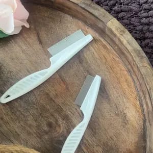 Customer photo review of Rimozione Pelo Antipulci Pettine in Acciaio Inox per Animali