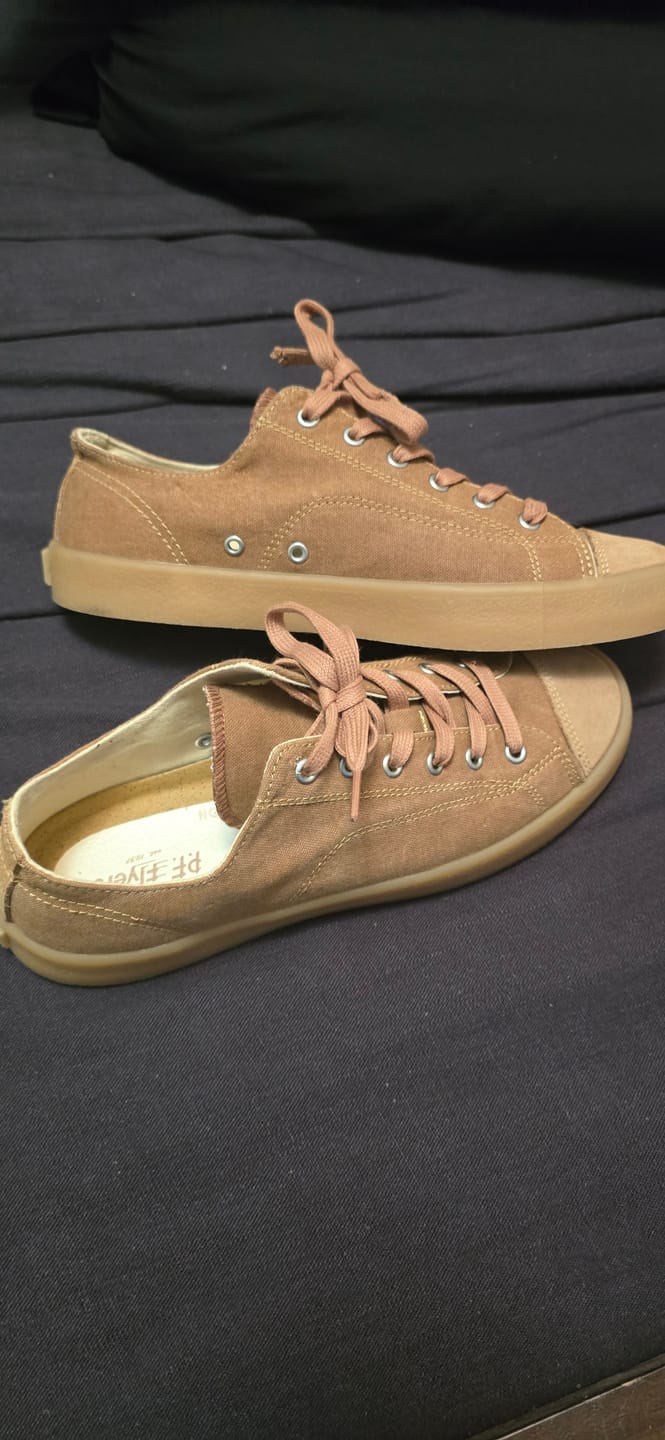 Customer photo review of All-American Crepe Low-Top Tobacco