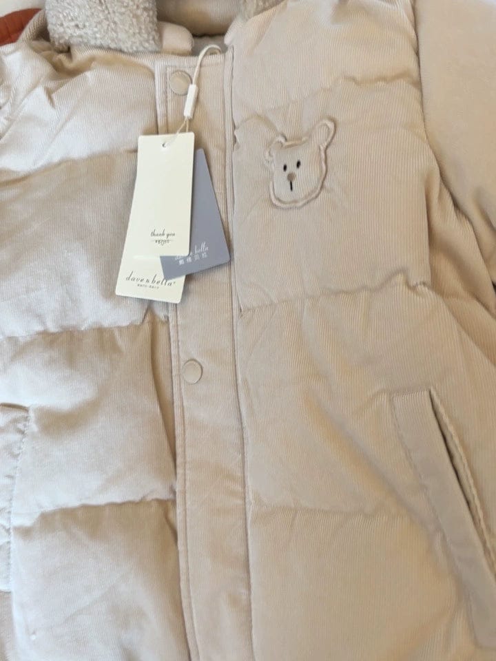 Customer photo review of Dave&Bella Toddler Boys/Girls Winter Outdoor Windproof Hooded Cozy Down Coats