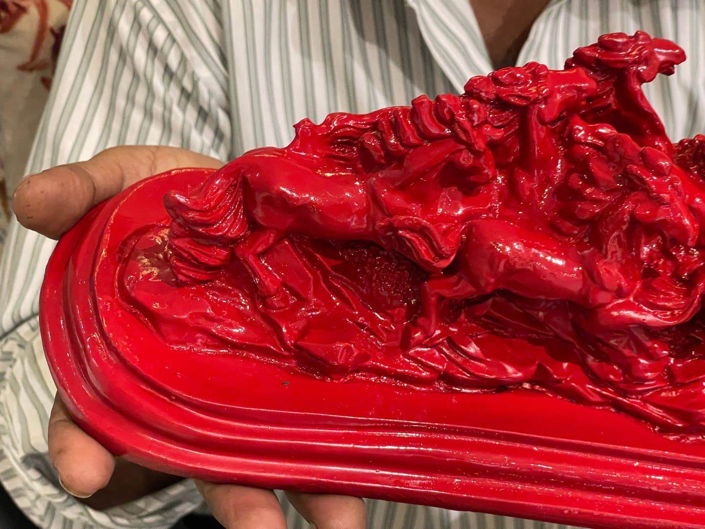 Customer photo review of Majestic Twelve Red Running Horses Resin Sculpture Vastu Remedy for Power, Rapid Progress and Business Growth for Office, Leadership Spaces and Living Room Decor | 39 x 14 cm | 1.6 kg