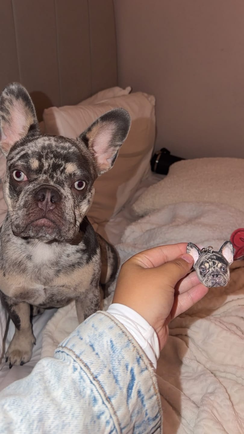 Customer photo review of Personalized Custom Pet Keychain/Magnet