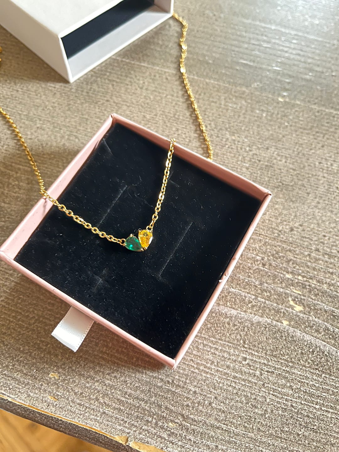 Customer photo review of Duo Geburtsstein Halskette