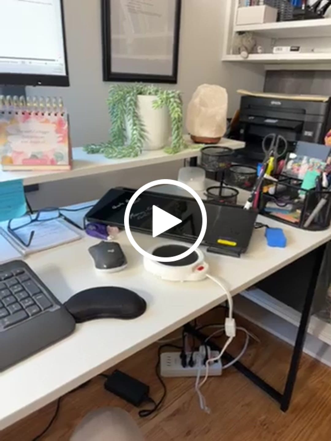 Customer video review of Glass Whiteboard Cleaning Kit