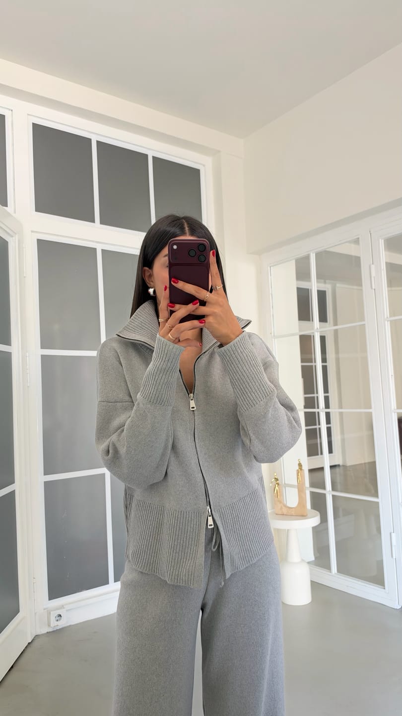 Customer photo review of Kiara Two-Piece Set: Zip-Up Knit Cardigan + Wide-Leg Pants