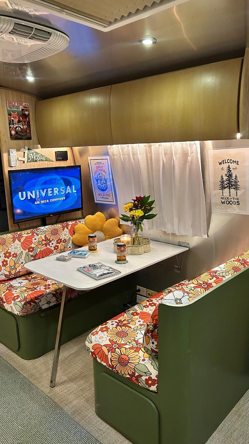 Customer photo review of Retro 70s Flowers RV Bench Seat Cover
