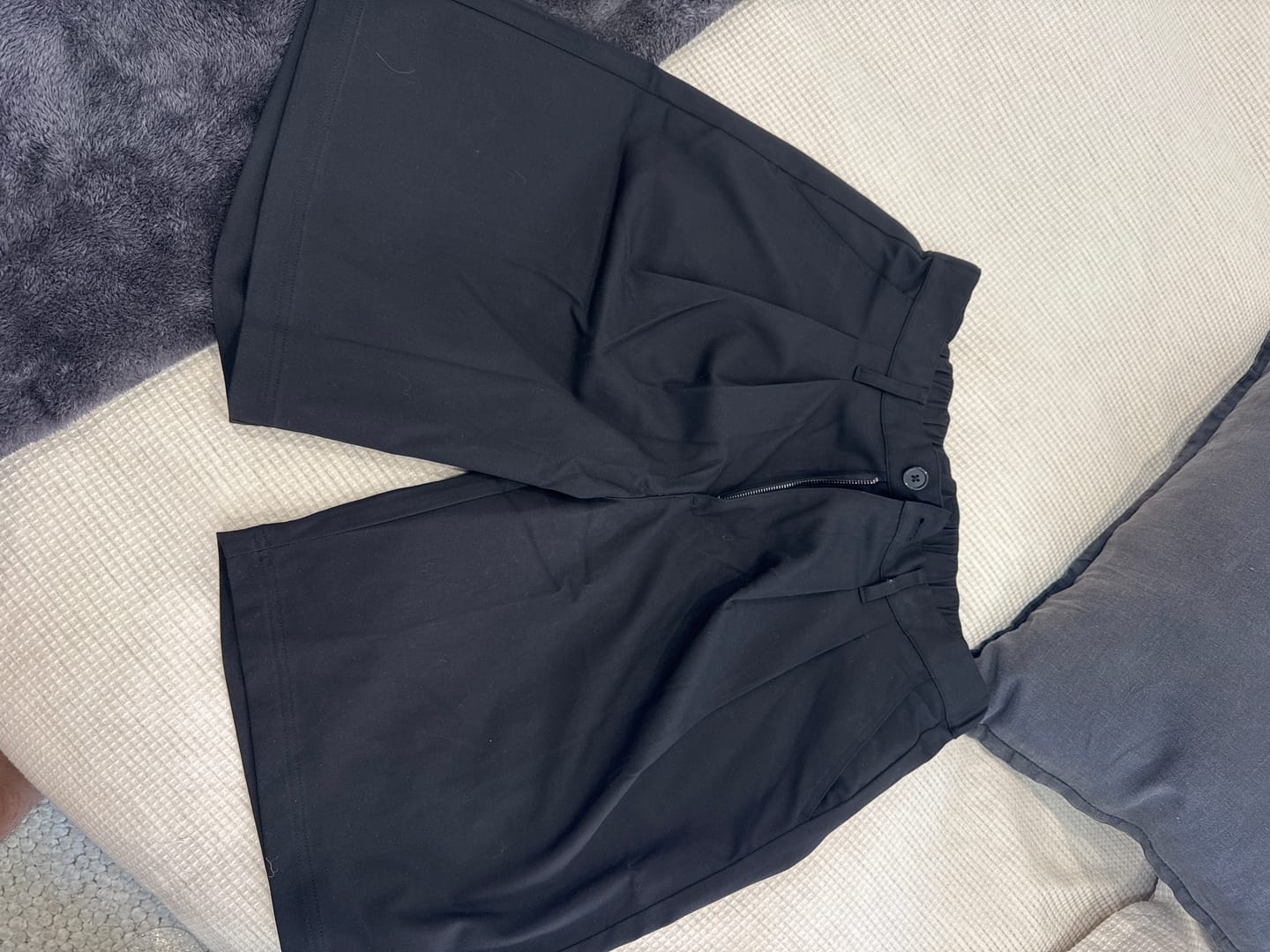 Customer photo review of Wide Leg Pleated Shorts - Black