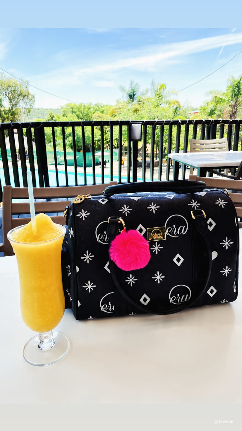 Customer photo review of Era Go Getter Bag & Carry On Troller Case