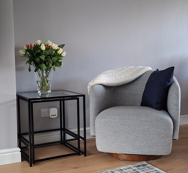 Customer photo review of Aria Glass Metal Nesting Side Tables - Black