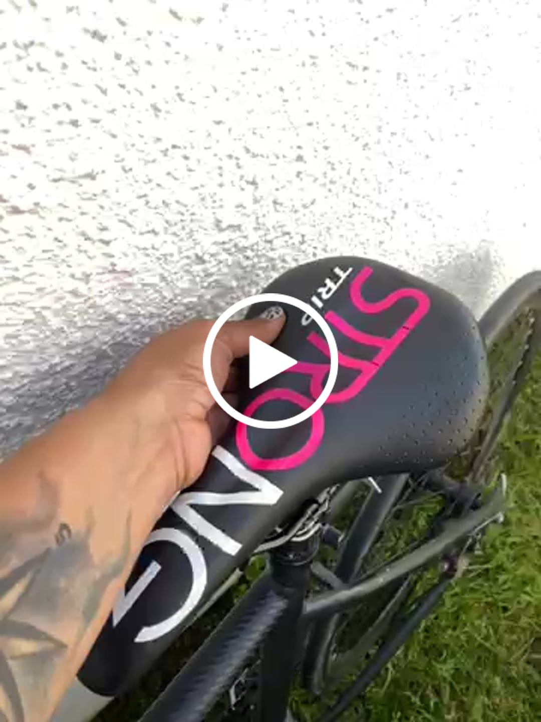 Customer video review of SILLIN TRIP STRONG BLACK