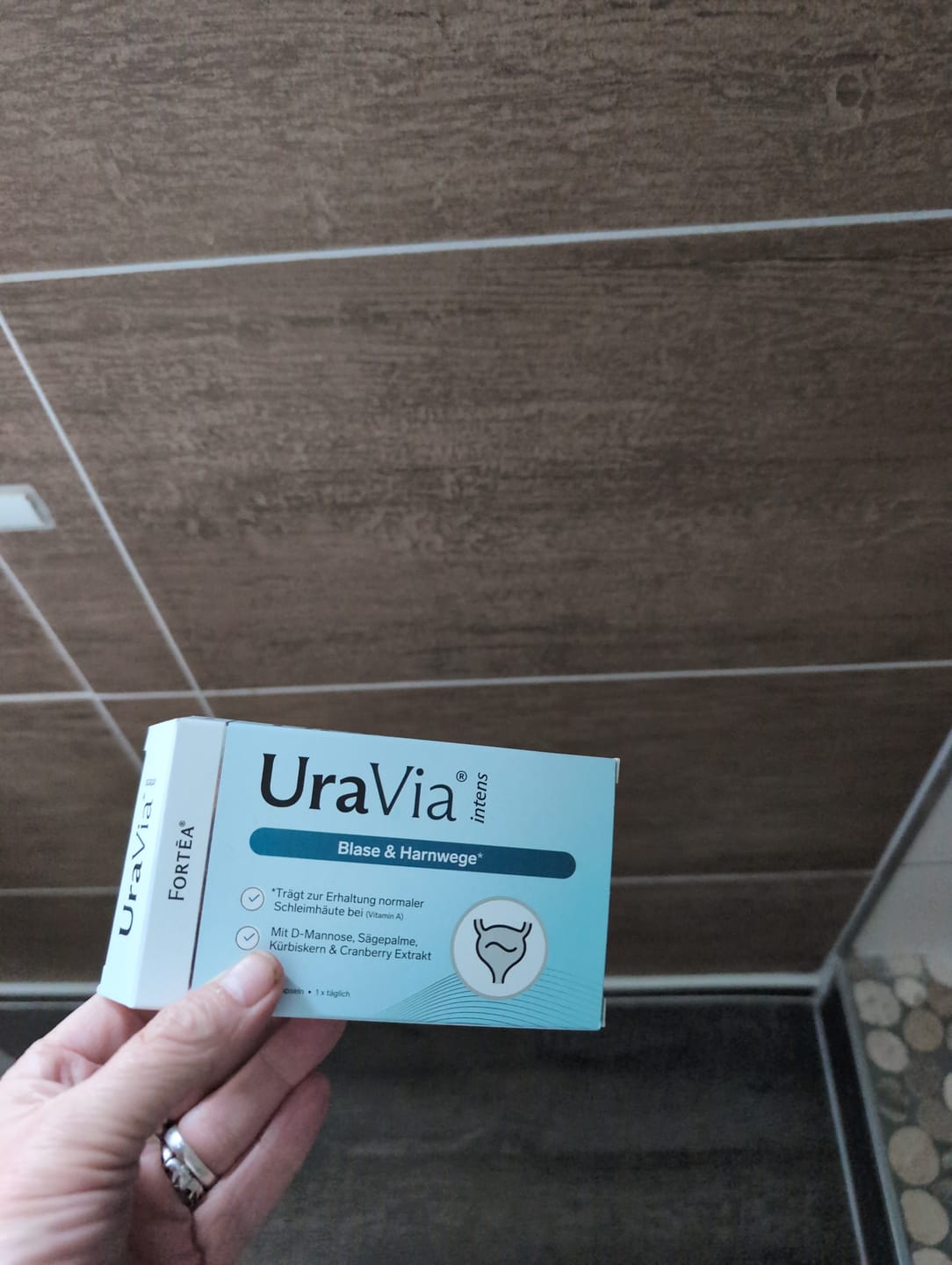 Customer photo review of UraVia® intens – Blase & Harnwege